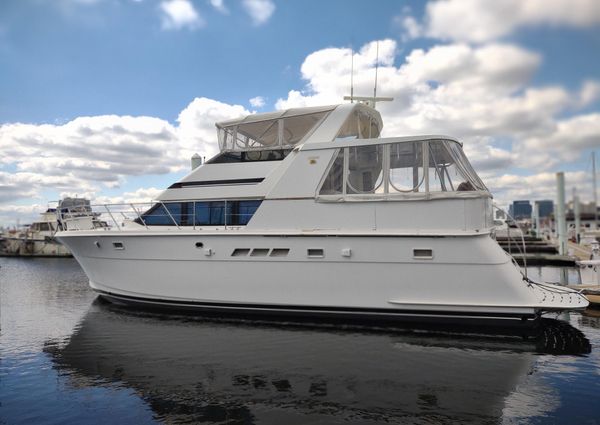 Hatteras 50' Sport Deck image