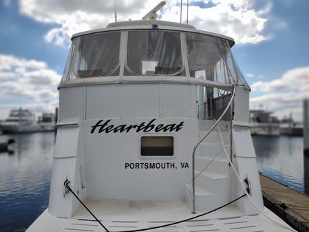 Hatteras 50' Sport Deck image