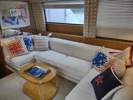 Hatteras 50' Sport Deck image