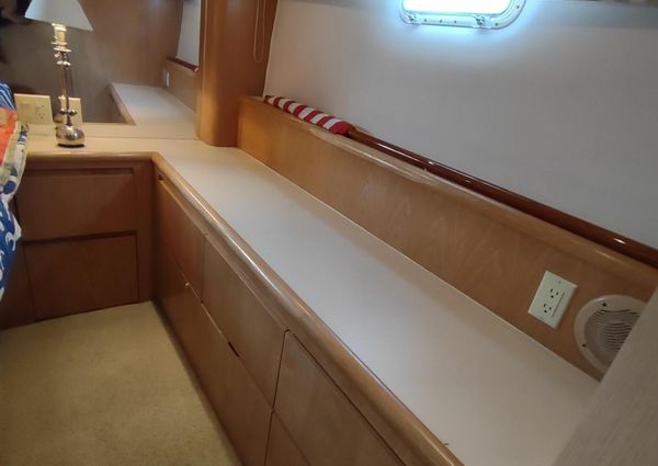 Hatteras 50' Sport Deck image