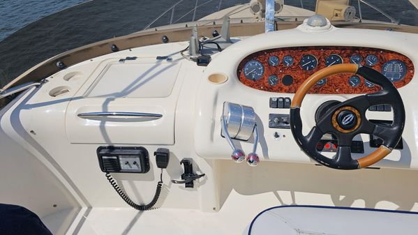 Sunseeker Manhattan 48 image