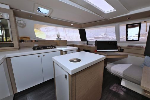 Fountaine Pajot Saona 47 image