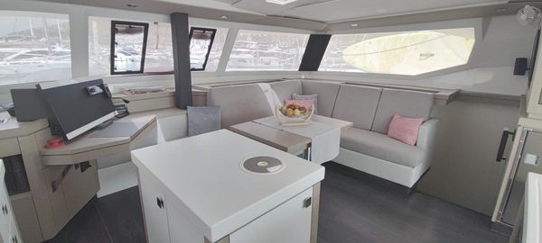 Fountaine Pajot Saona 47 image