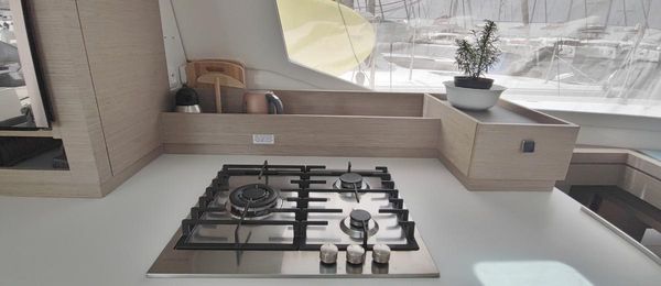 Fountaine Pajot Saona 47 image