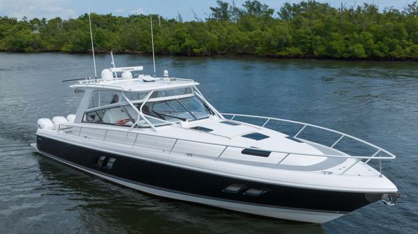 Intrepid 475-SPORT-YACHT image