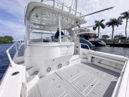 Intrepid 475-SPORT-YACHT image