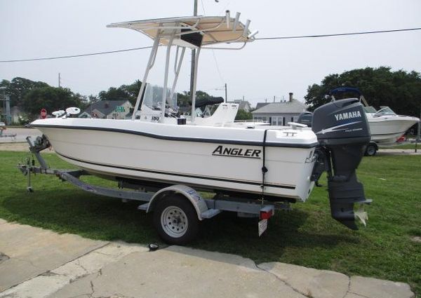 Angler 180-CENTER-CONSOLE image