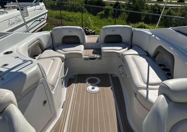 Crownline 270-BR image