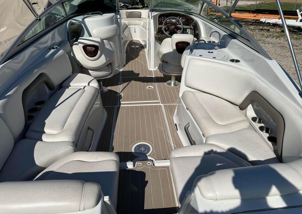 Crownline 270-BR image