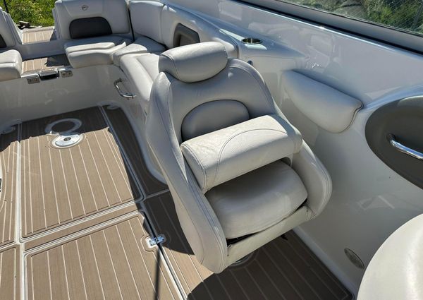 Crownline 270-BR image