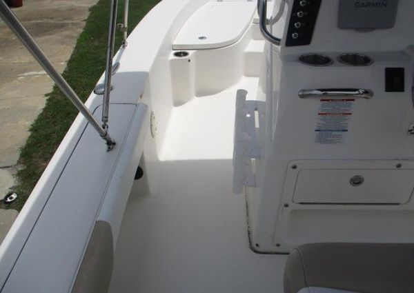 Robalo 226-CAYMAN image