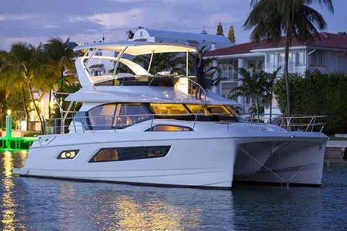 Aquila 44 Yacht image