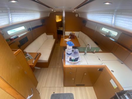 Jeanneau Sun Odyssey 389 image