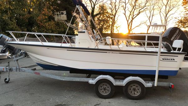 Boston Whaler 190 Montauk 