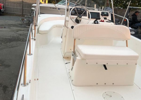 Boston-whaler 190-MONTAUK image