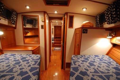 Grand Banks 43 Eastbay HX image