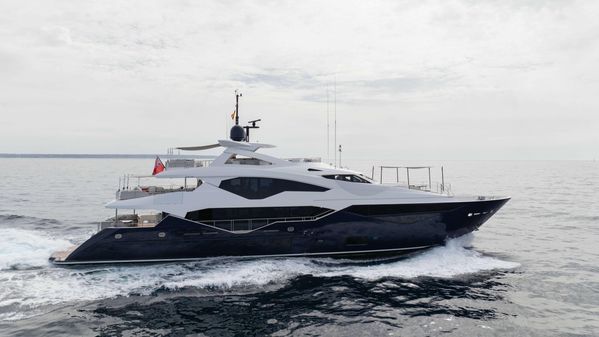 Sunseeker 131 Yacht image