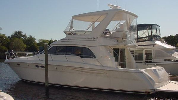 Sea Ray Sedan Bridge 