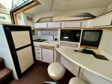 Sea Ray 400 Express Cruiser image