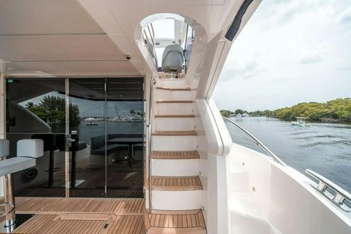 Sunseeker Manhattan 52 image