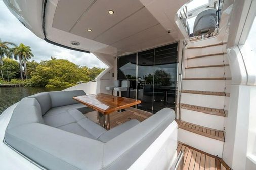 Sunseeker Manhattan 52 image