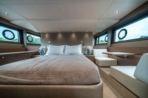 Sunseeker Manhattan 52 image