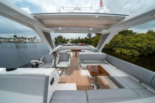 Sunseeker Manhattan 52 image