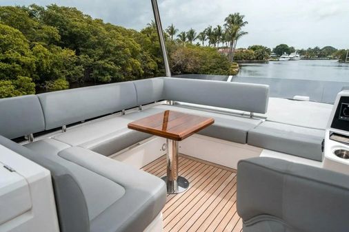 Sunseeker Manhattan 52 image