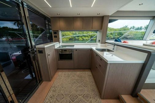 Sunseeker Manhattan 52 image