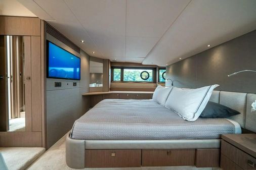 Sunseeker Manhattan 52 image