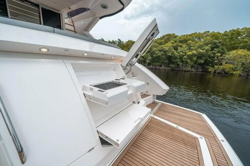 Sunseeker Manhattan 52 image