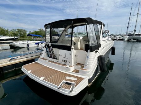 Rinker 342 Fiesta Vee image