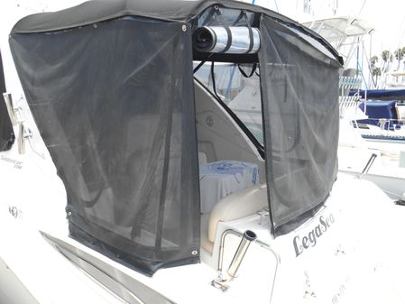 Sea Ray 330 Sundancer image