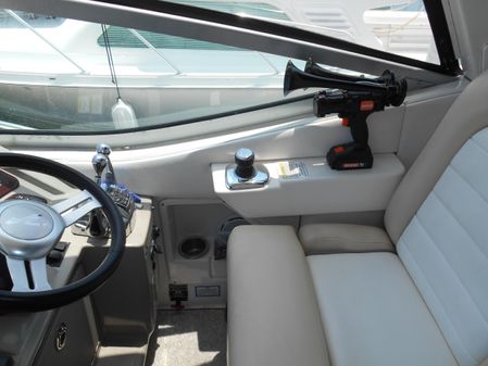 Sea Ray 330 Sundancer image