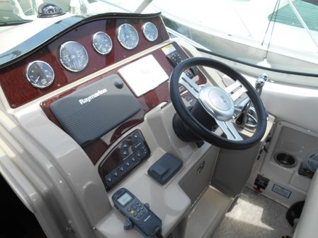 Sea Ray 330 Sundancer image