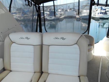 Sea Ray 330 Sundancer image