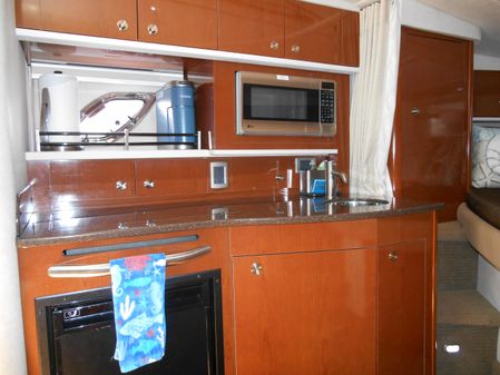 Sea Ray 330 Sundancer image