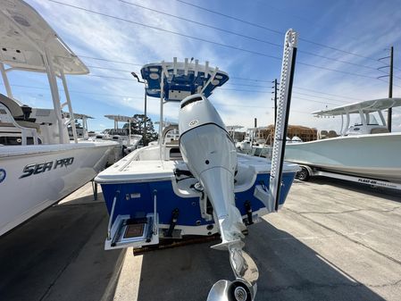 Sea Pro 228 Bay image