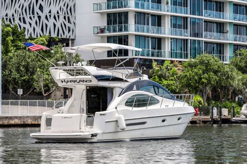 Azimut 42 Flybridge image