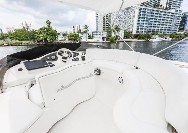 Azimut 42 Flybridge image