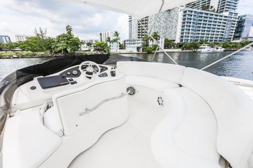 Azimut 42 Flybridge image