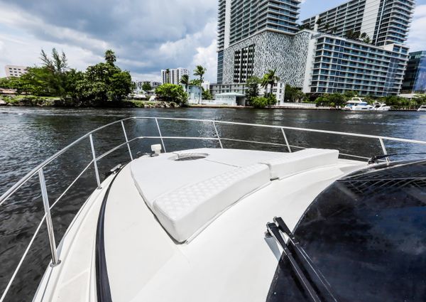 Azimut 42 Flybridge image