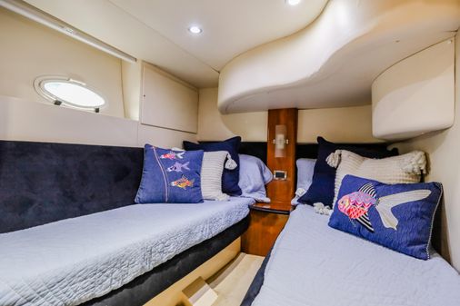 Azimut 42 Flybridge image