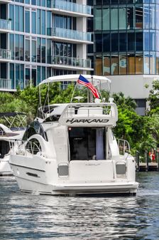 Azimut 42 Flybridge image