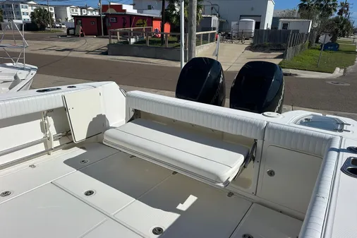 Boston Whaler 315 Conquest image