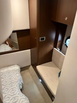 Sea Ray 350 Sundancer image