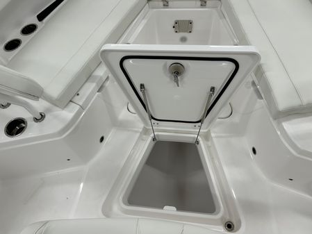 Everglades 285 Center Console image