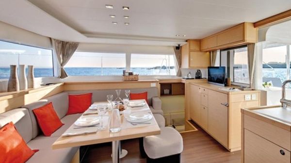 Lagoon 450S
