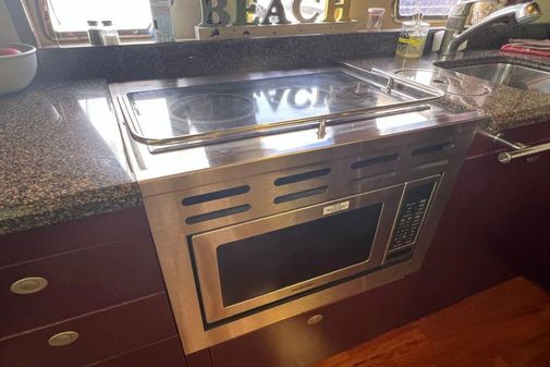 Sea Ray 48 Sundancer image