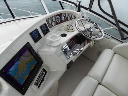 Silverton 410 Sport Bridge image